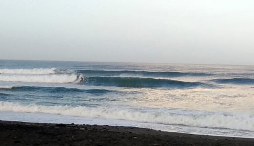 本日もスモールサイズ。バリアンも混雑ぎみ【22日目 バリ島サーフトリップ2019】